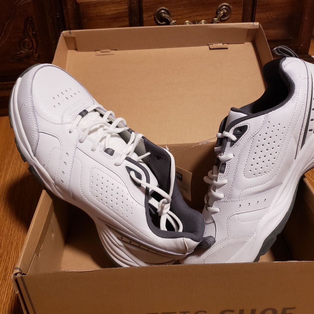 Shoes - Picture 11 of 15